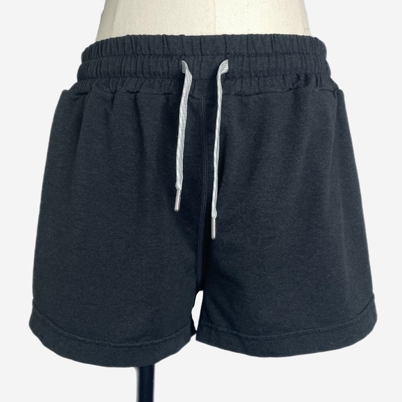Vuori Pants - Vuori Womens Halo Performance Activewear Drawstring Shorts Black stretchy size L